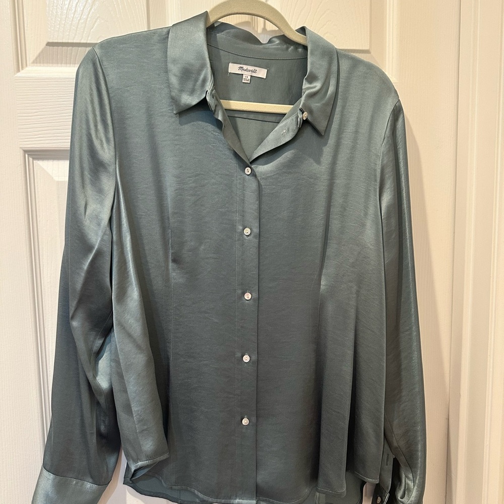 Madewell Satin Button Down Shirt in Teal size 14